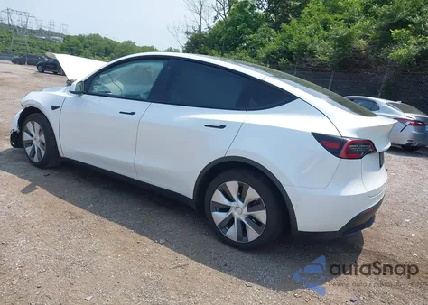 2021 Tesla Model Y Long Range Dual Motor All-Wheel Drive z USA, uszkodzony, nr VIN 5YJYGDEE2MF191938